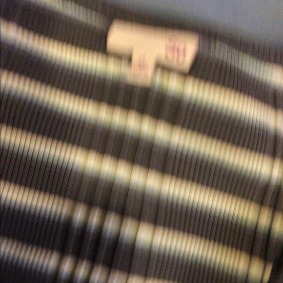 SO XL snap through short sleeve scoopneck ribbed tee Color is navy strip… - Picture 8 of 11